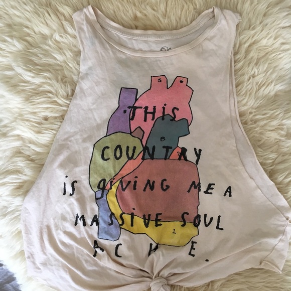 Tie front tank - Picture 1 of 3